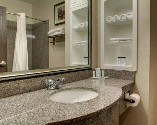 Imagen de la habitación del Hotel Baymont by Wyndham Pratt. Foto 9