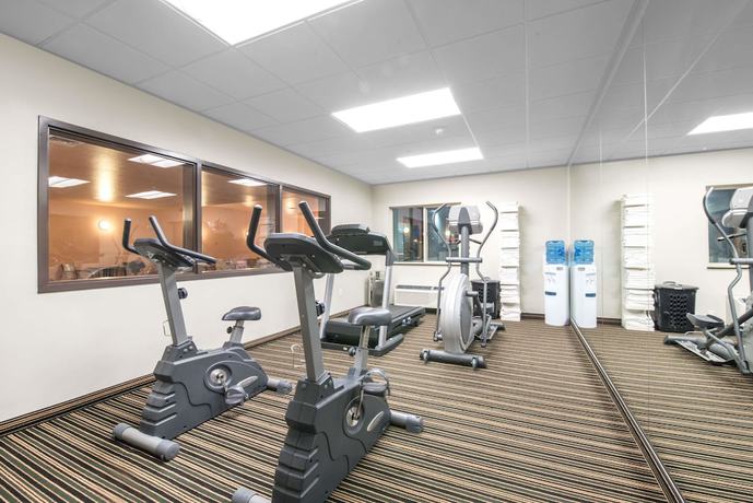 Imagen de los interiores del Hotel Baymont by Wyndham Rapid City. Foto 15