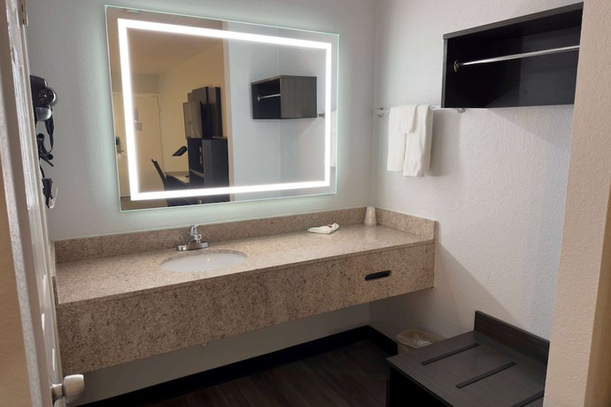 Imagen de la habitación del Hotel Baymont by Wyndham Rock Hill. Foto 12