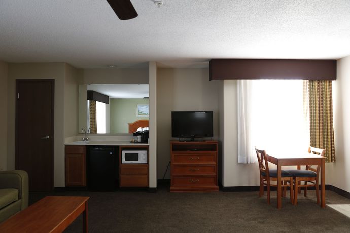 Imagen de la habitación del Hotel Baymont by Wyndham Rockford. Foto 14