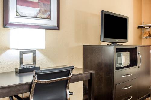 Imagen de la habitación del Hotel Baymont by Wyndham Scranton Dunmore. Foto 9