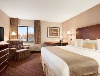 Imagen de la habitación del Hotel Baymont by Wyndham Sioux Falls Near West 41st Street. Foto 3
