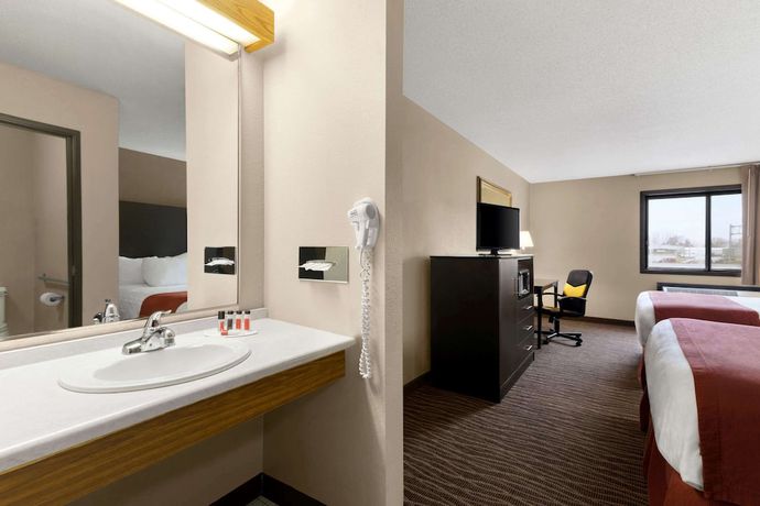 Imagen de la habitación del Hotel Baymont by Wyndham Sioux Falls West (67058) Sioux/ Near Airport. Foto 6