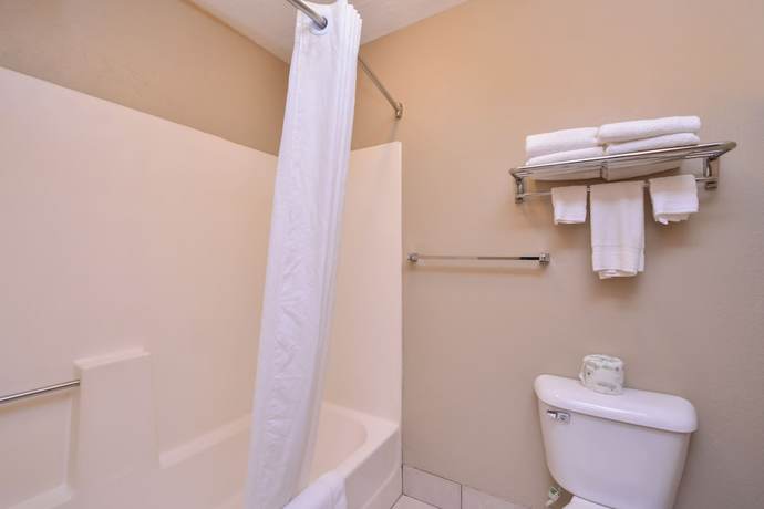 Imagen de la habitación del Hotel Baymont by Wyndham Sioux Falls West (67058) Sioux/ Near Airport. Foto 10