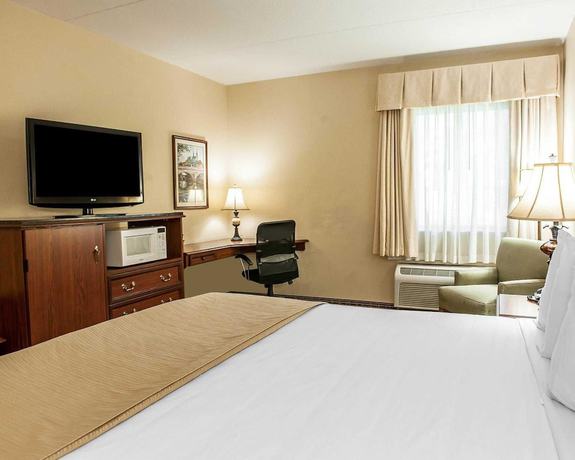 Imagen de la habitación del Hotel Baymont by Wyndham South Bend Near Notre Dame. Foto 3