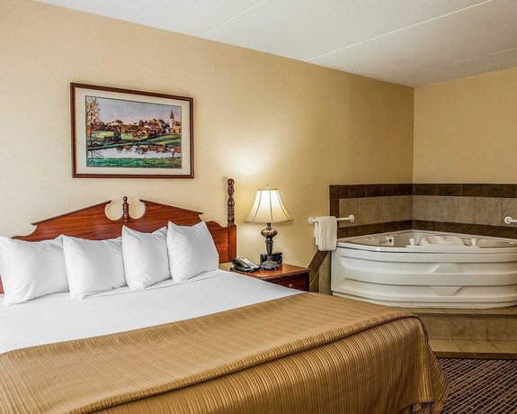 Imagen de la habitación del Hotel Baymont by Wyndham South Bend Near Notre Dame. Foto 11