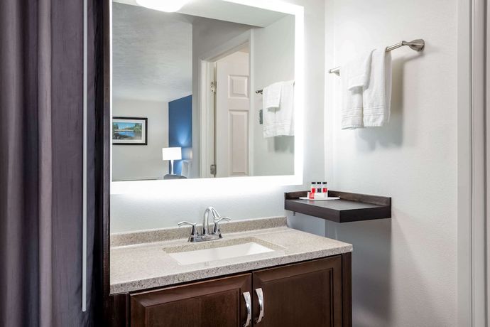Imagen de la habitación del Hotel Baymont by Wyndham Spokane. Foto 12