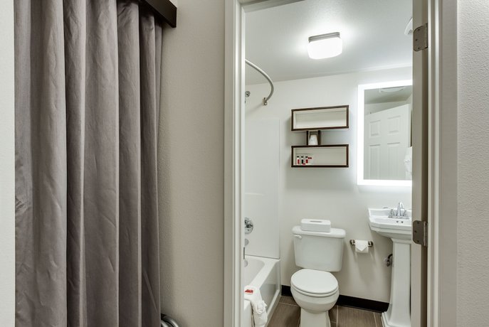 Imagen de la habitación del Hotel Baymont by Wyndham Spokane. Foto 14