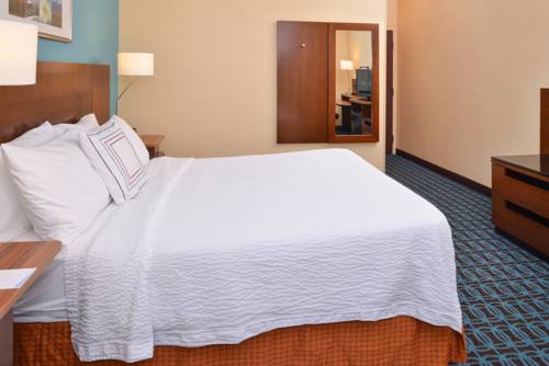 Imagen de la habitación del Hotel Baymont by Wyndham St. Charles. Foto 1