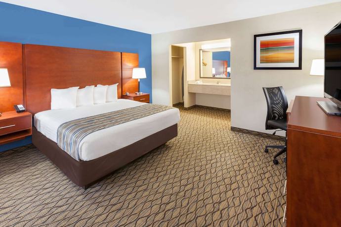 Imagen de la habitación del Hotel Baymont by Wyndham St. Ignace Lakefront. Foto 10