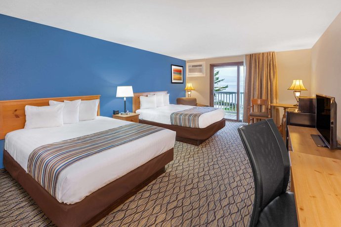 Imagen de la habitación del Hotel Baymont by Wyndham St. Ignace Lakefront. Foto 13
