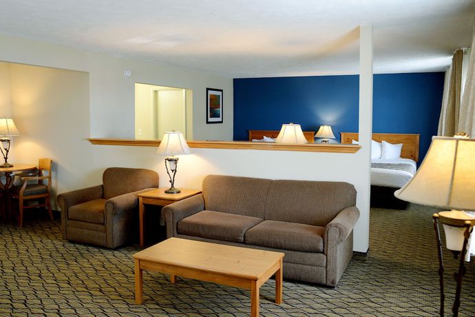 Imagen de la habitación del Hotel Baymont by Wyndham St. Ignace Lakefront. Foto 14