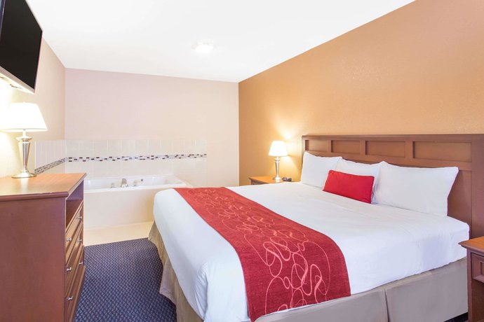 Imagen de la habitación del Hotel Baymont by Wyndham Waukesha. Foto 6