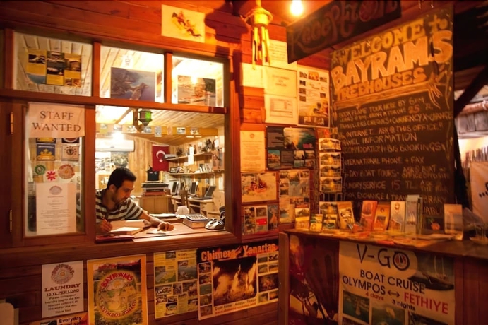 Imagen de los interiores del Hotel Bayrams Tree Houses. Foto 19