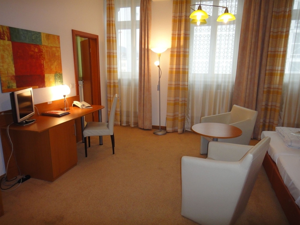 Imagen de la habitación del Hotel Bayrischer Hof, Heidelberg. Foto 10