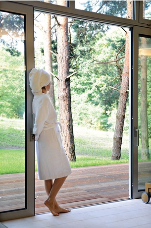 Imagen de la piscina del Hotel Bayrisches Haus Potsdam. Foto 11