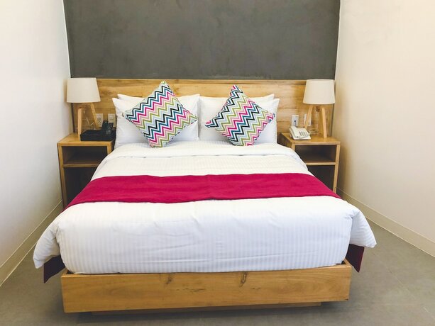 Imagen general del Hotel Bay's Inn. Foto 19