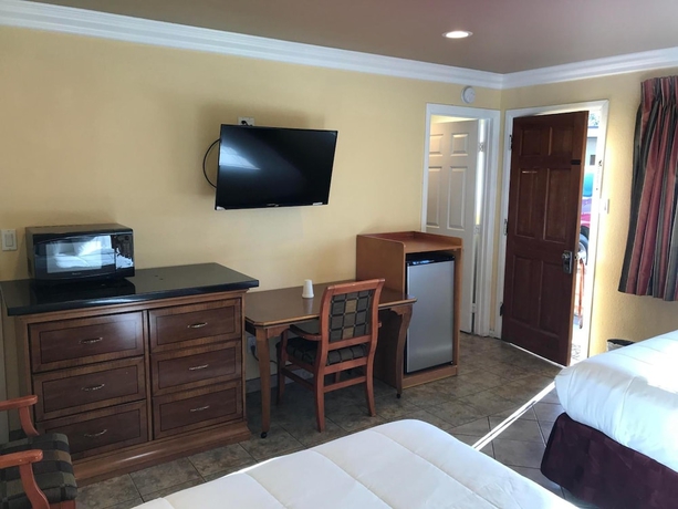 Imagen de la habitación del Hotel Bayshore Inn Motel. Foto 9
