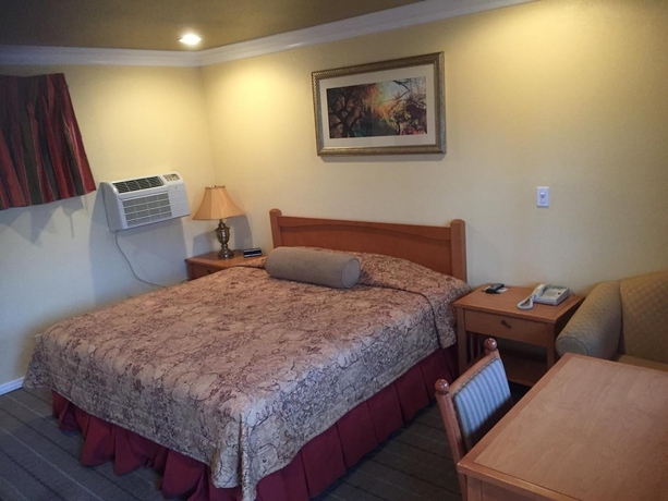 Imagen de la habitación del Hotel Bayshore Inn Motel. Foto 10