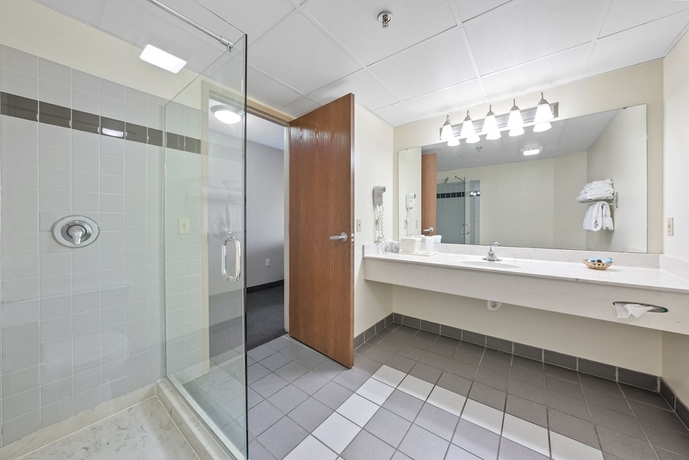 Imagen de la habitación del Hotel Bayshore Resort at Put-in-Bay. Foto 11