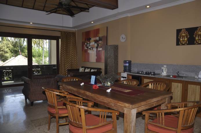 Imagen de la habitación del Hotel Bayshore Villas Candi Dasa. Foto 7