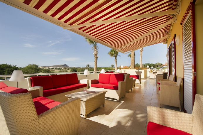 Imagen del bar/restaurante del Hotel Bayside Boutique - Blue Bay Golf and Beach Resort. Foto 4