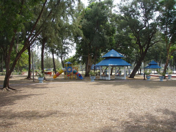 Imagen de los exteriores del Hotel Bayu Beach Resort. Foto 6