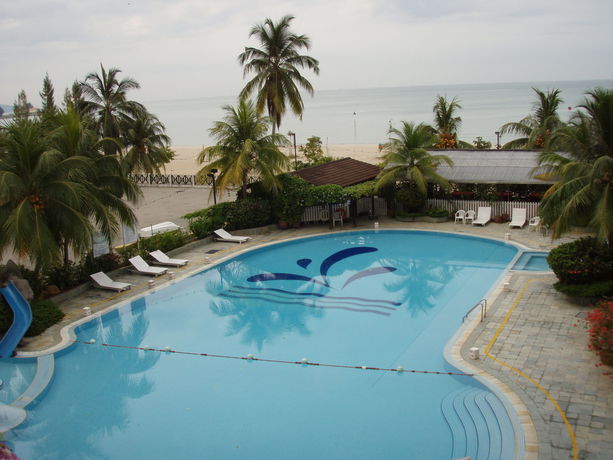 Imagen de la piscina del Hotel Bayu Beach Resort. Foto 15