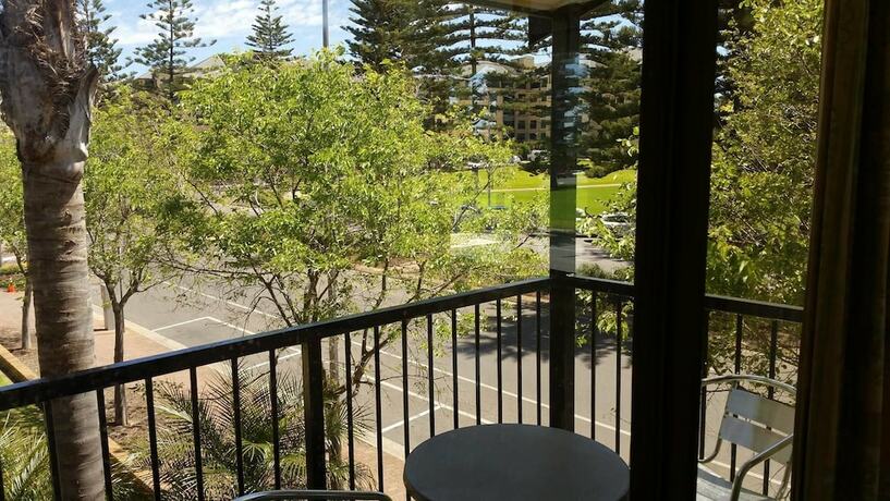 Imagen de los exteriores del Hotel Bayview Apartments. Foto 13