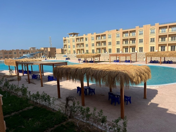 Imagen general del Hotel Bayview Apartments Sahal Hasheesh. Foto 2