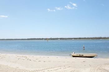 Imagen de los exteriores del Hotel Bayview Beach Holiday Apartments. Foto 8