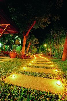 Imagen de los exteriores del Hotel Bayview Beach Resort, Bang Saphan. Foto 6