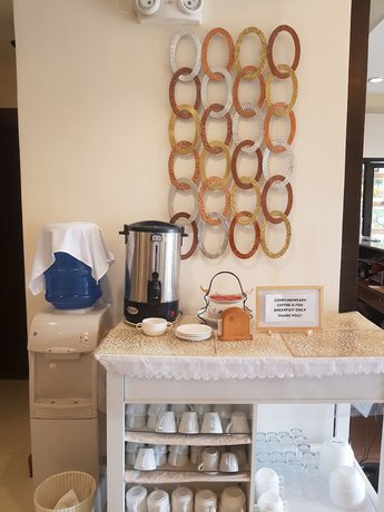 Imagen del bar/restaurante del Hotel Bayview Country Inn El Nido. Foto 4