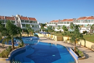 Imagen de los interiores del Hotel Bayview Gardens. Foto 8