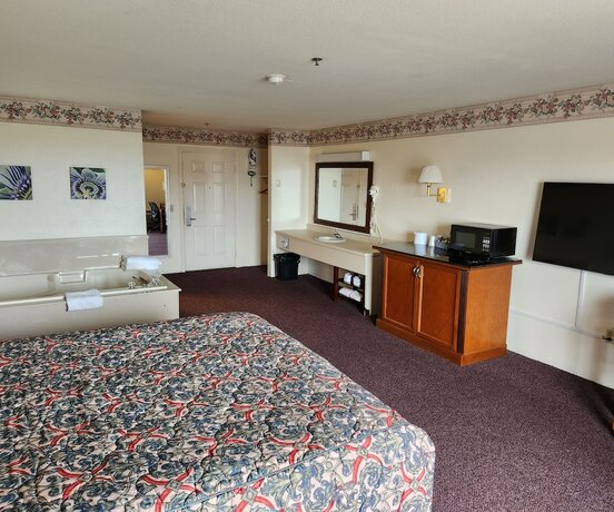Imagen de la habitación del Hotel Bayview Inn. Foto 17