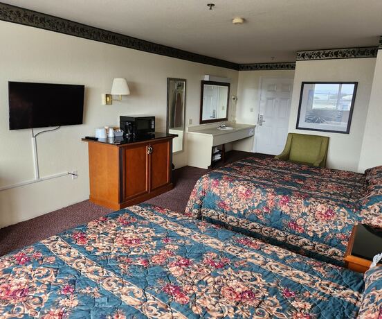 Imagen de la habitación del Hotel Bayview Inn. Foto 18