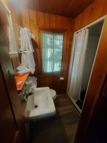 Imagen general del Hotel Bayview Lakefront Motel. Foto 9