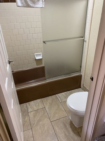 Imagen de la habitación del Hotel Bayview Motel. Foto 5