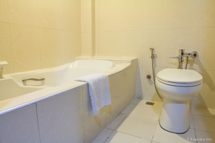 Imagen de la habitación del Hotel Bayview Park Manila. Foto 10