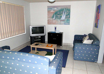 Imagen de la piscina del Hotel Bayviews and Harbourview Holiday Apartments. Foto 16