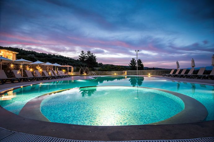 Imagen de la piscina del Hotel Baywatch, Kalamata. Foto 17