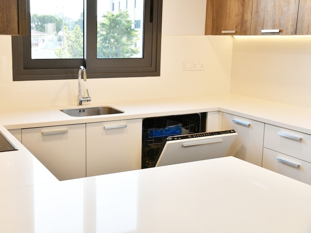Imagen de la habitación del Hotel Baz Tower. Foto 12