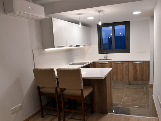 Imagen de la habitación del Hotel Baz Tower. Foto 15