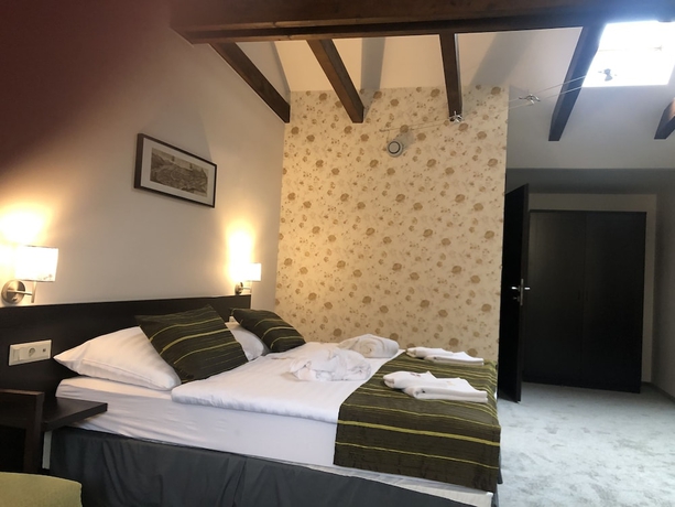 Imagen de la habitación del Hotel Bazilika Alatt Panzió. Foto 3