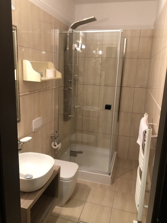 Imagen de la habitación del Hotel Bazilika Alatt Panzió. Foto 9