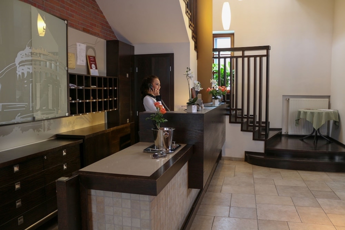 Imagen de los interiores del Hotel Bazilika Alatt Panzió. Foto 18