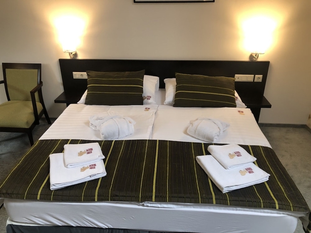 Imagen de la habitación del Hotel Bazilika Alatt Panzió. Foto 17