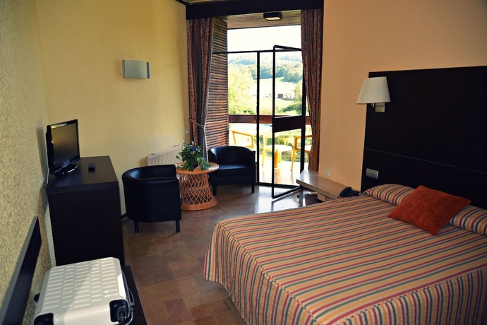 Imagen de la habitación del Hotel Baztán. Foto 9