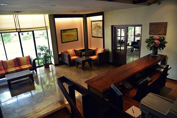 Imagen de los interiores del Hotel Baztán. Foto 17
