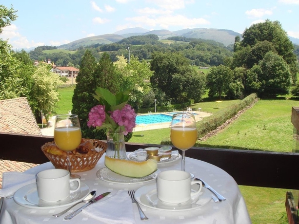 Imagen de la habitación del Hotel Baztán. Foto 14